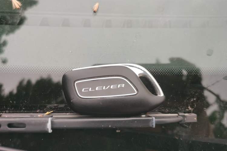 Used Roewe Clever 2021 302km All-Round Version Interior 1