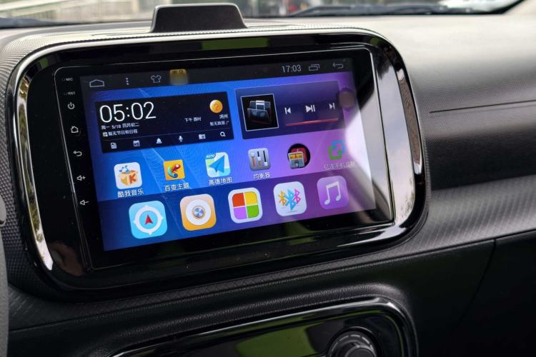 Used Roewe Clever 2021 302km All-Round Version Interior 2