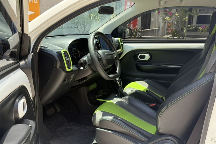 Used Roewe Clever 2021 302km All-Round Version Interior 2