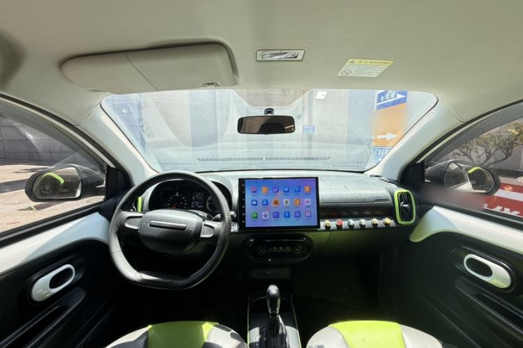 Used Roewe Clever 2021 302km All-Round Version Interior 3