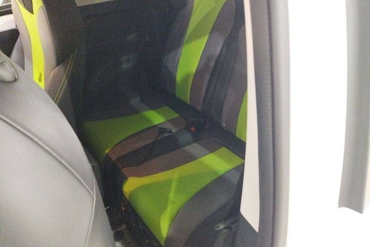 Used Roewe Clever 2021 302 km New Four-Seater Super-Efficient Version Interior 4