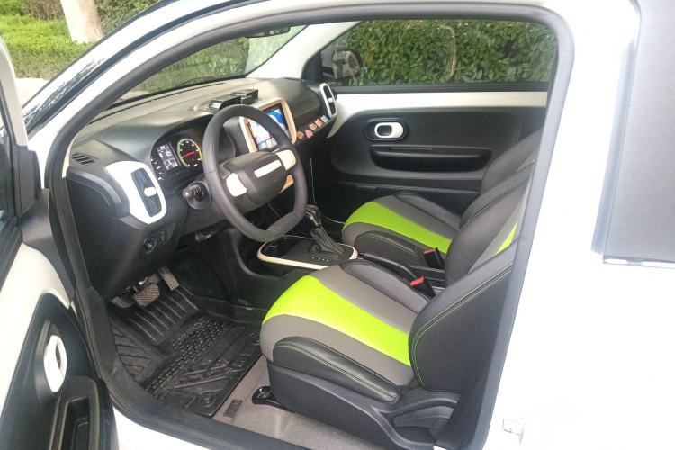 Used Roewe Clever 2021 302km All-Round Version Interior 4