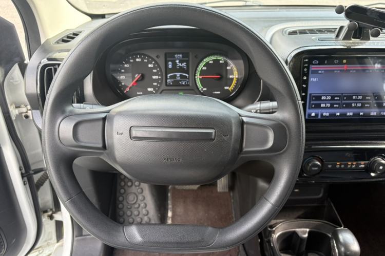 Used Roewe Clever 2021 302km All-Round Version Interior 5