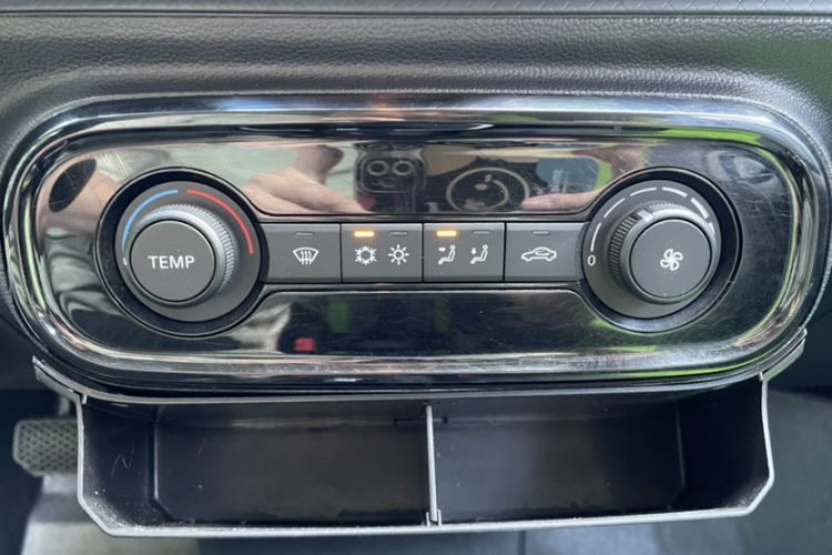 Used Roewe Clever 2021 302 km New Four-Seater Super-Efficient Version Interior 6