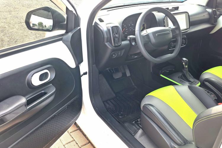 Used Roewe Clever 2021 302km Excellence Edition Interior 6