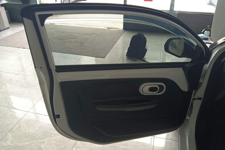 Used Roewe Clever 2021 302km Excellence Edition Interior 7