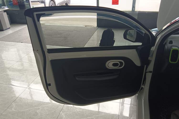 Used Roewe Clever 2021 302km Excellence Edition Interior 8