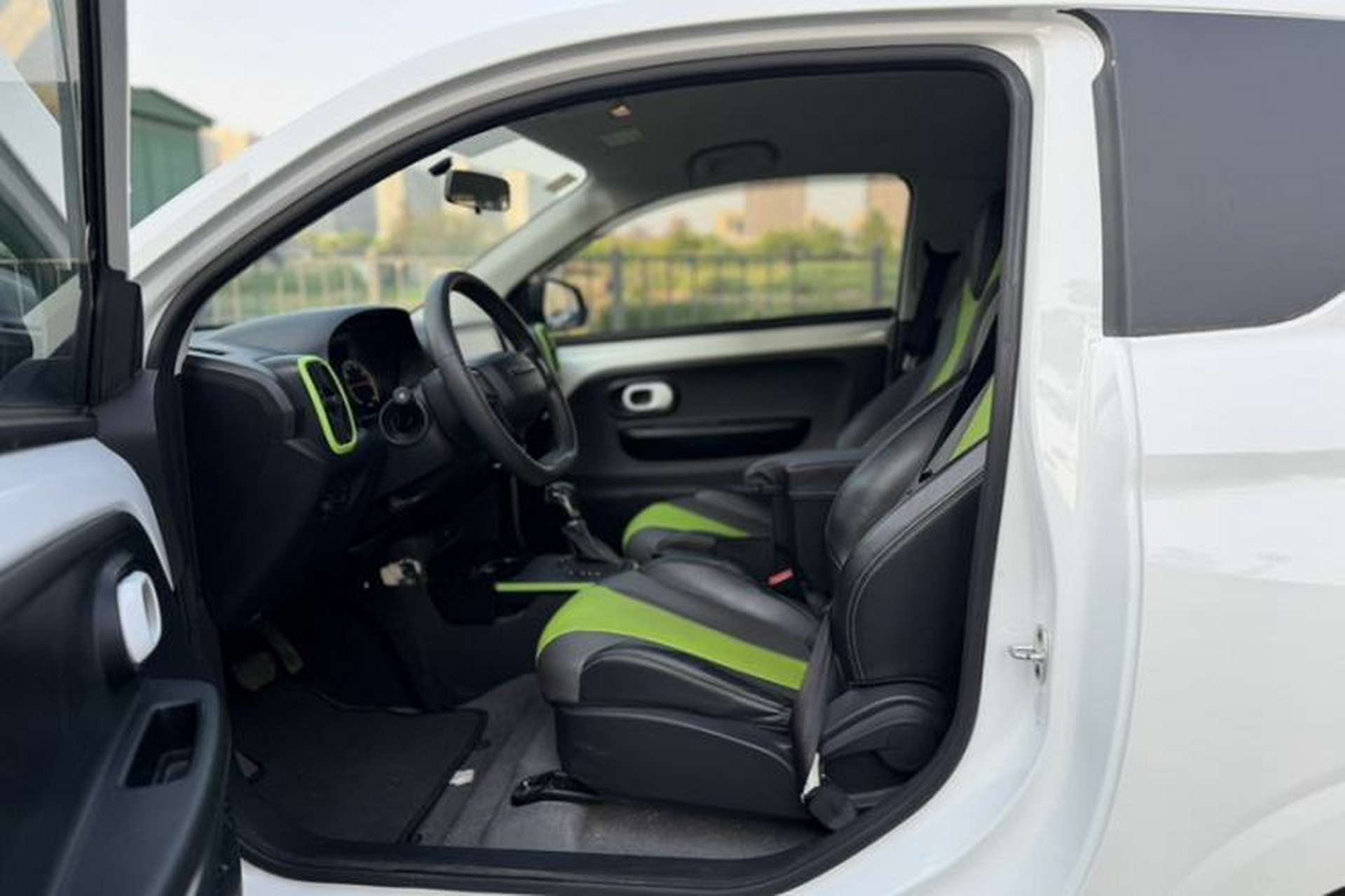 Used Roewe Clever 2021 302km All-Round Version Interior 9