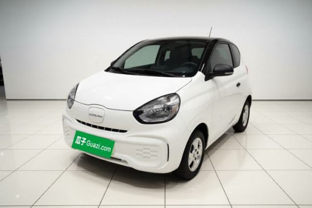 Used Roewe Clever 2021 302 km New Four-Seater Super-Efficient Version