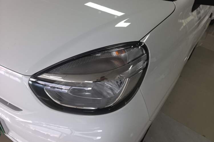 Used Roewe Clever 2021 302 km New Four-Seater Super-Efficient Version Left Front Headlight