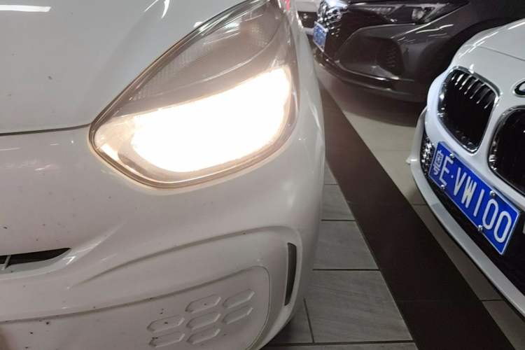 Used Roewe Clever 2021 302km Excellence Edition Left Front Headlight