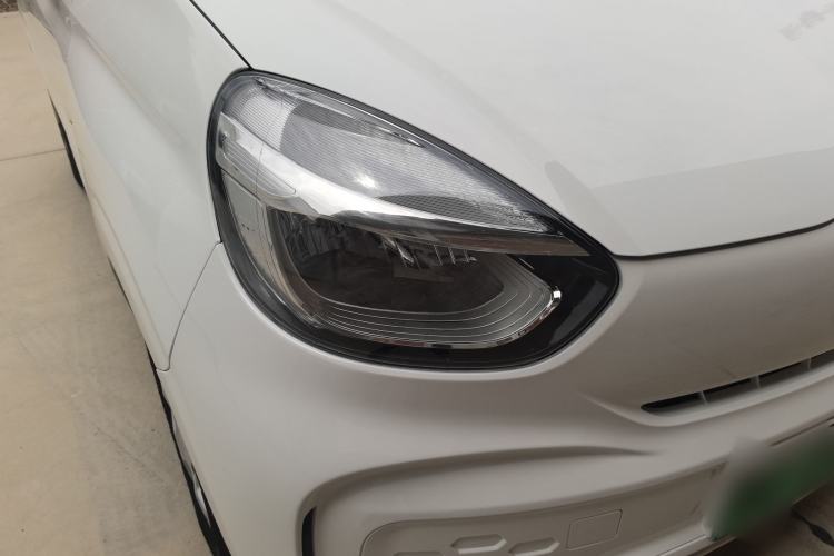 Used Roewe Clever 2021 302 km New Four-Seater Super-Efficient Version Left Front Headlight