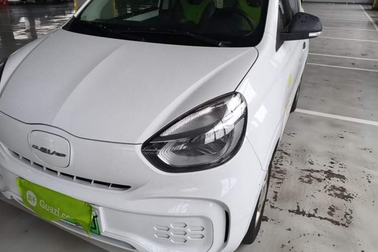 Used Roewe Clever 2021 302 km New Four-Seater Super-Efficient Version Left Front Headlight