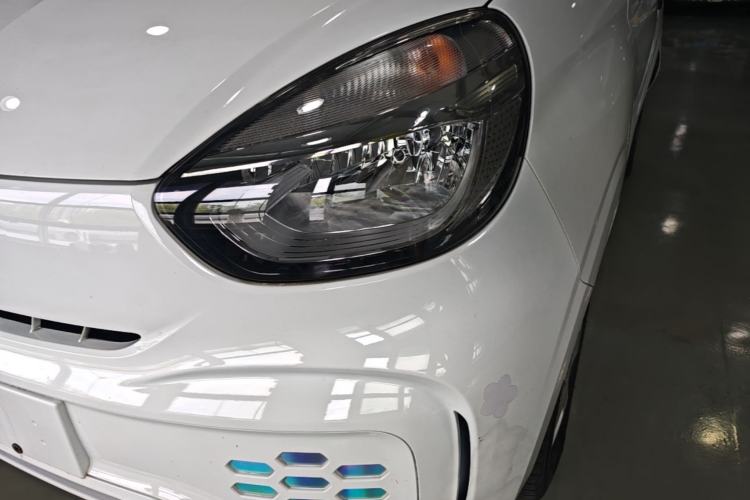Used Roewe Clever 2021 302 km New Four-Seater Super-Efficient Version Left Front Headlight