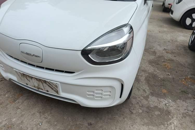 Used Roewe Clever 2021 302 km New Four-Seater Super-Efficient Version Left Front Headlight