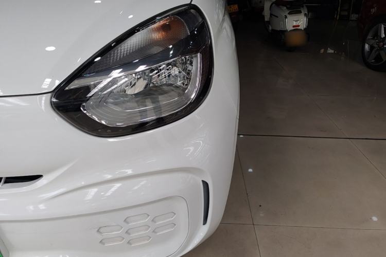Used Roewe Clever 2021 302 km New Four-Seater Super-Efficient Version Left Front Headlight