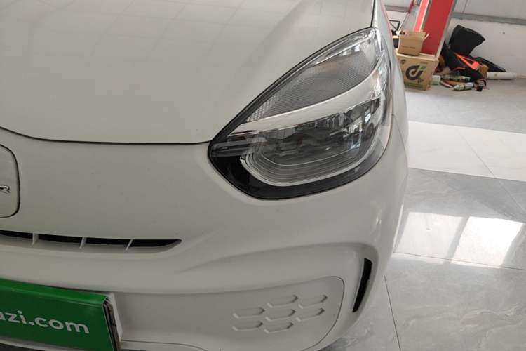 Used Roewe Clever 2021 302 km New Four-Seater Super-Efficient Version Left Front Headlight