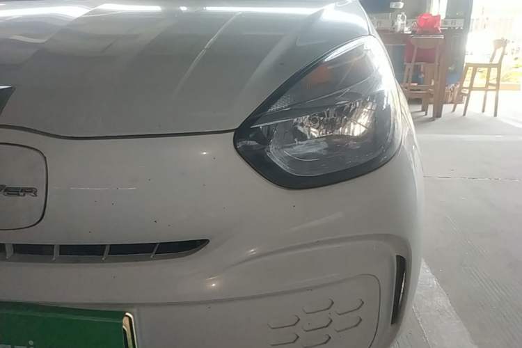 Used Roewe Clever 2021 302 km New Four-Seater Super-Efficient Version Left Front Headlight