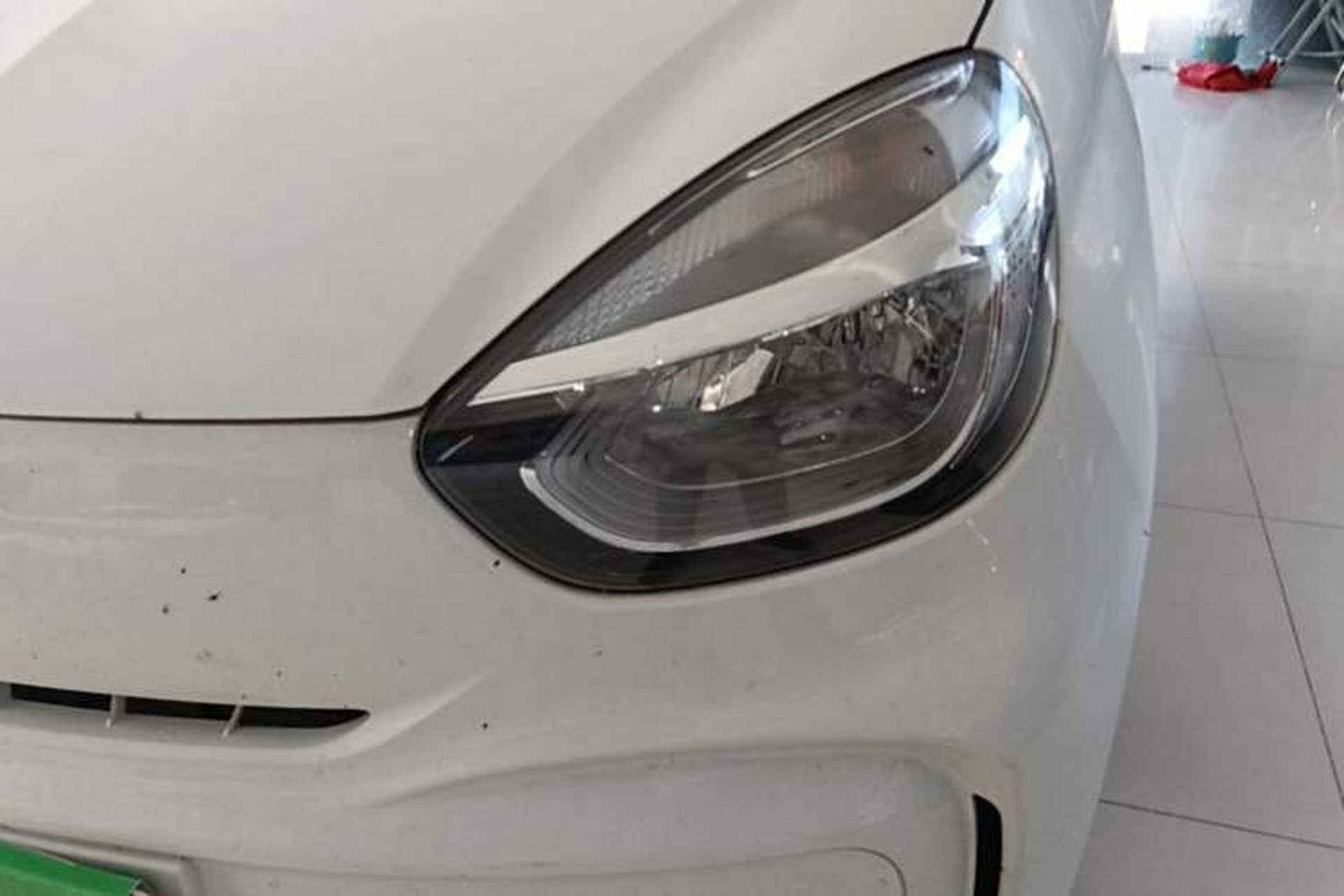 Used Roewe Clever 2021 302 km New Four-Seater Super-Efficient Version Left Front Headlight