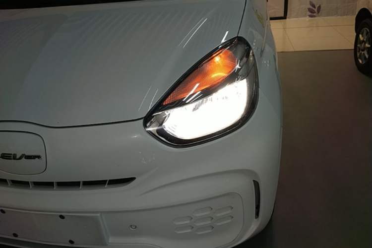 Used Roewe Clever 2021 302km All-Round Version Left Front Headlight