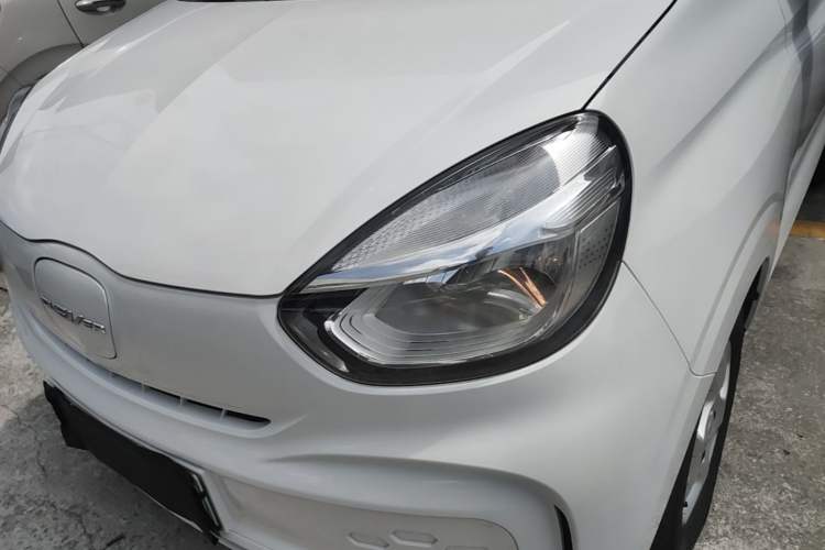 Used Roewe Clever 2021 302 km New Four-Seater Super-Efficient Version Left Front Headlight