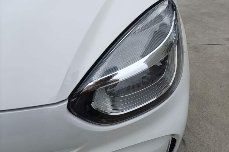 Used Roewe Clever 2021 302km All-Round Version Left Front Headlight