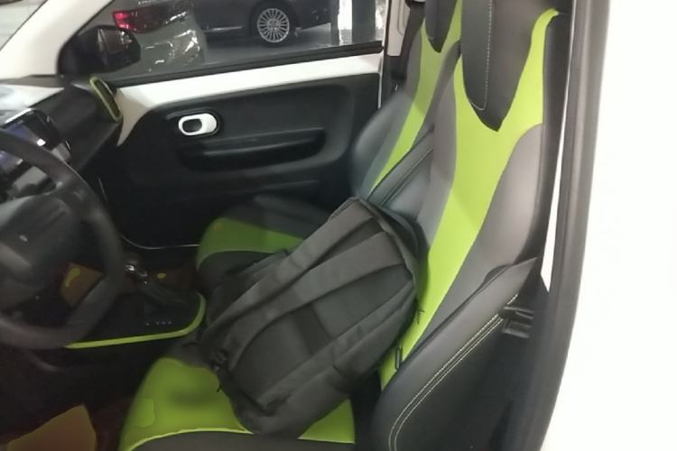 Used Roewe Clever 2021 302 km New Four-Seater Super-Efficient Version Left Front Seat
