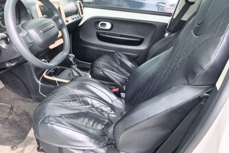 Used Roewe Clever 2021 302km All-Round Version Left Front Seat
