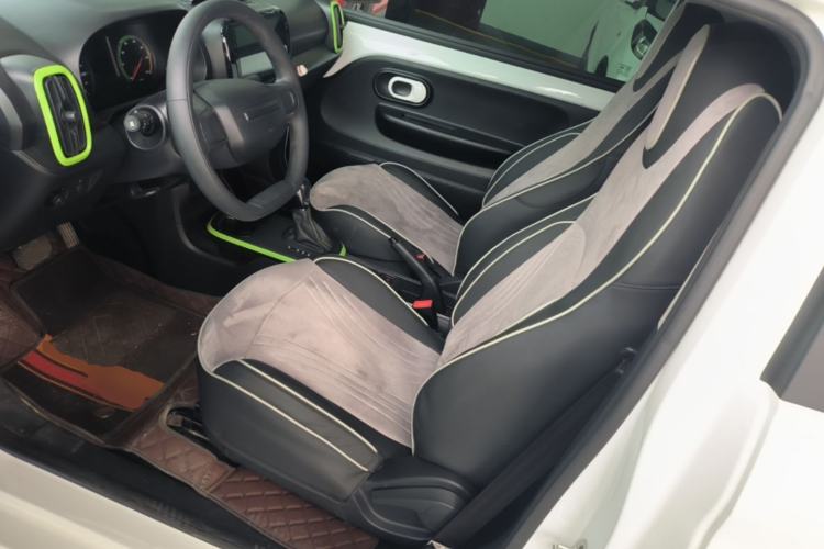 Used Roewe Clever 2021 302 km New Four-Seater Super-Efficient Version Left Front Seat