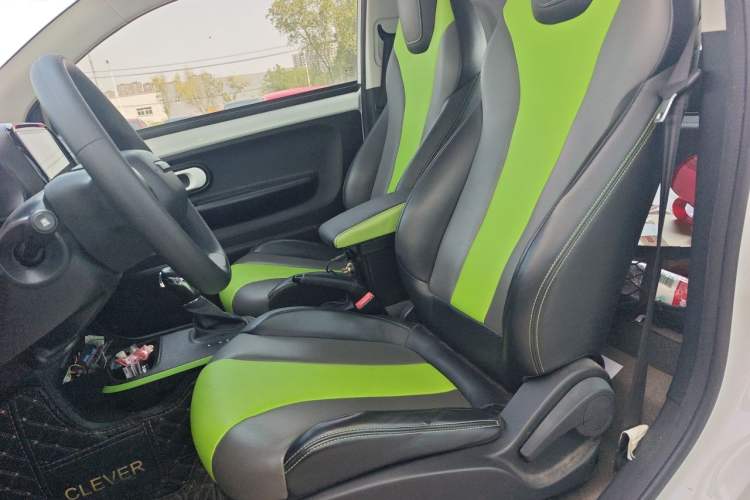 Used Roewe Clever 2021 302km All-Round Version Left Front Seat