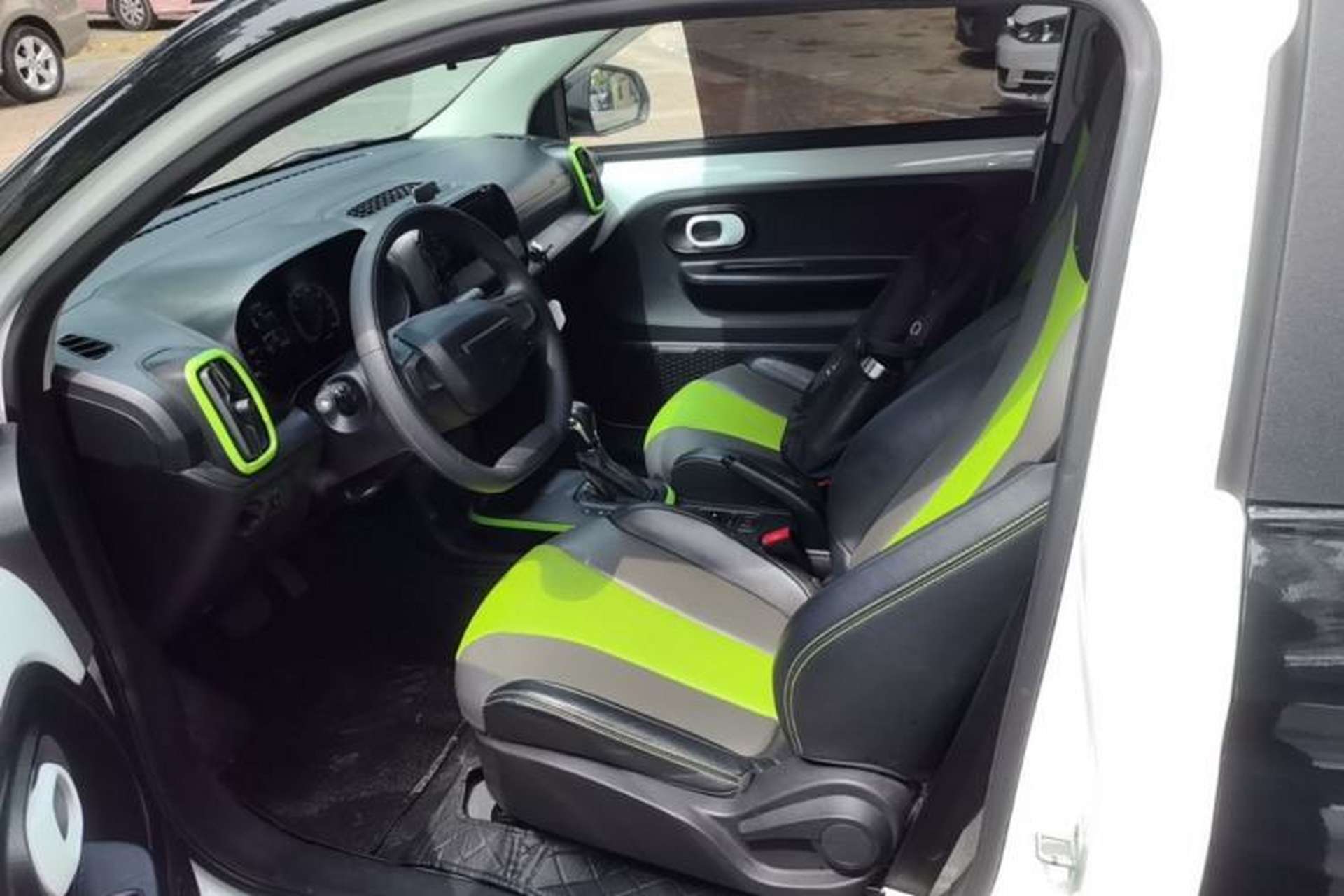Used Roewe Clever 2021 302km All-Round Version Left Front Seat