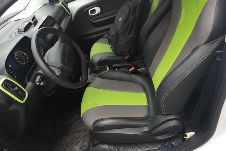 Used Roewe Clever 2021 302 km New Four-Seater Super-Efficient Version Left Front Seat