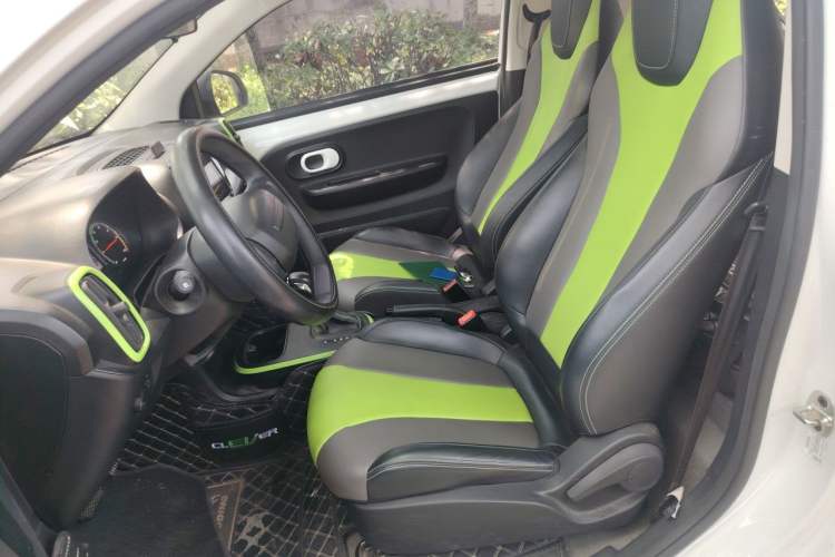 Used Roewe Clever 2021 302km All-Round Version Left Front Seat
