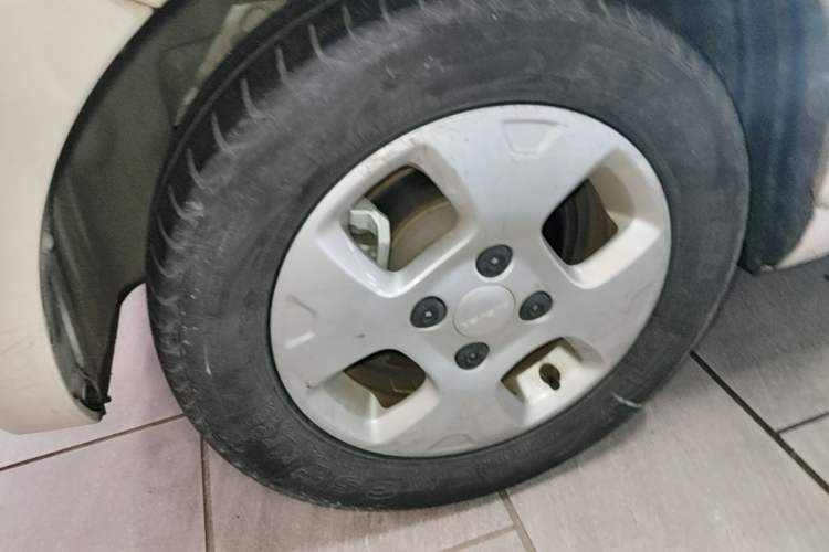 Used Roewe Clever 2021 302km Excellence Edition Left Front Wheel Hub