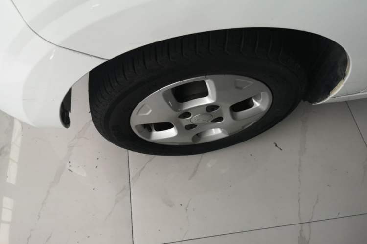Used Roewe Clever 2021 302km Excellence Edition Left Front Wheel Hub