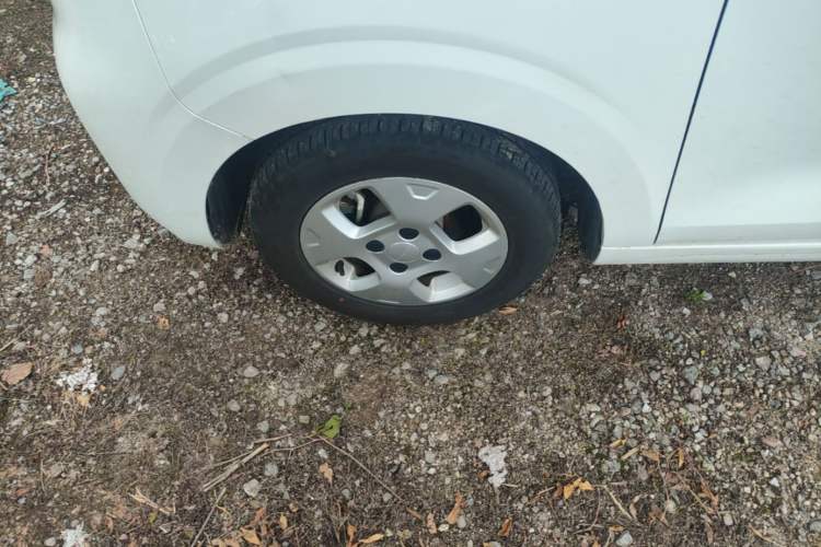 Used Roewe Clever 2021 302km All-Round Version Left Front Wheel Hub
