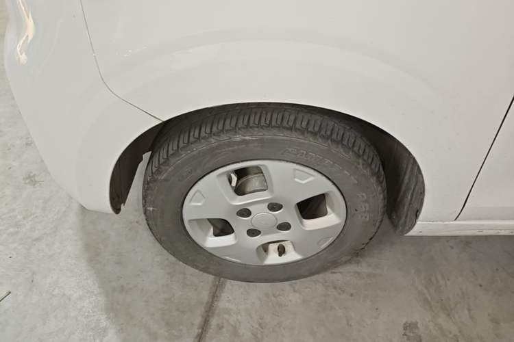 Used Roewe Clever 2021 302km Excellence Edition Left Front Wheel Hub