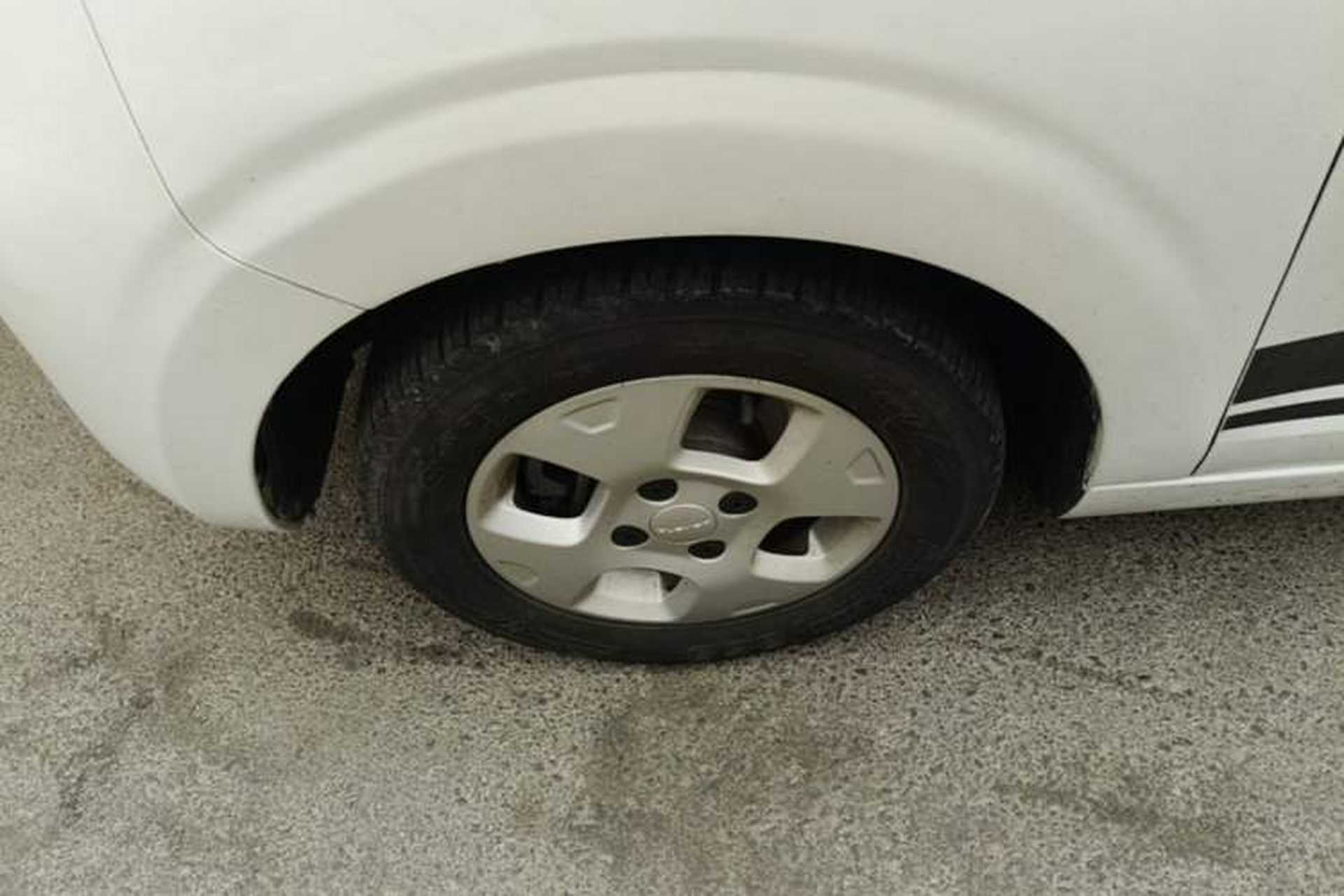 Used Roewe Clever 2021 302km Excellence Edition Left Front Wheel Hub