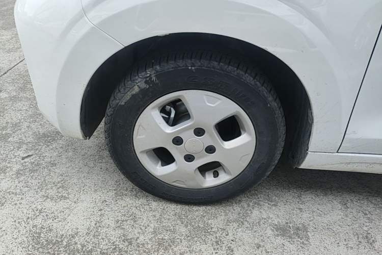 Used Roewe Clever 2021 302km All-Round Version Left Front Wheel Hub