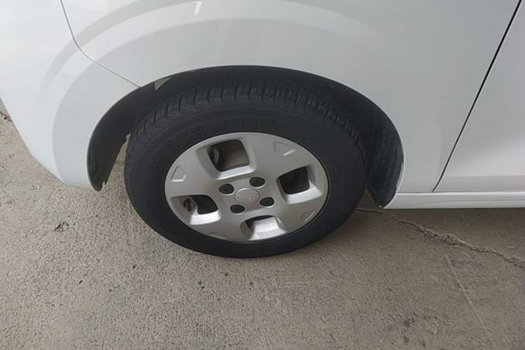 Used Roewe Clever 2021 302km Excellence Edition Left Front Wheel Hub