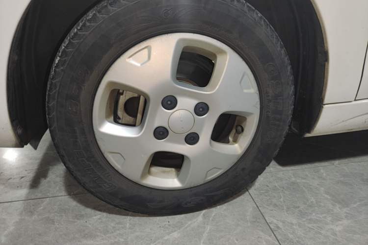 Used Roewe Clever 2021 302km All-Round Version Left Front Wheel Hub