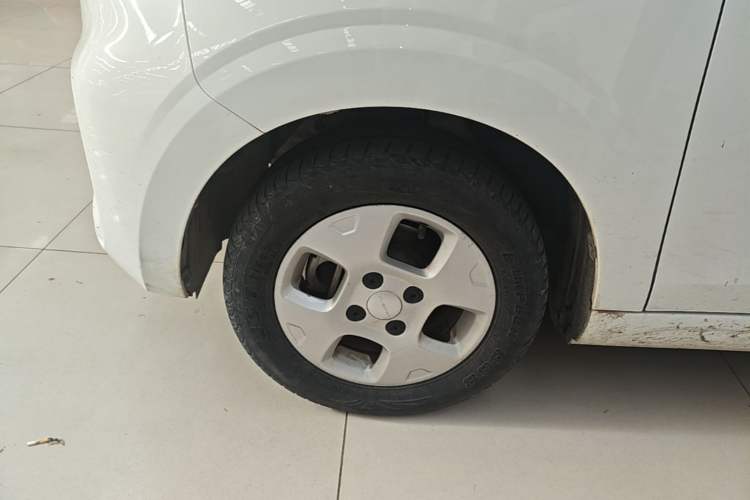 Used Roewe Clever 2021 302km All-Round Version Left Front Wheel Hub