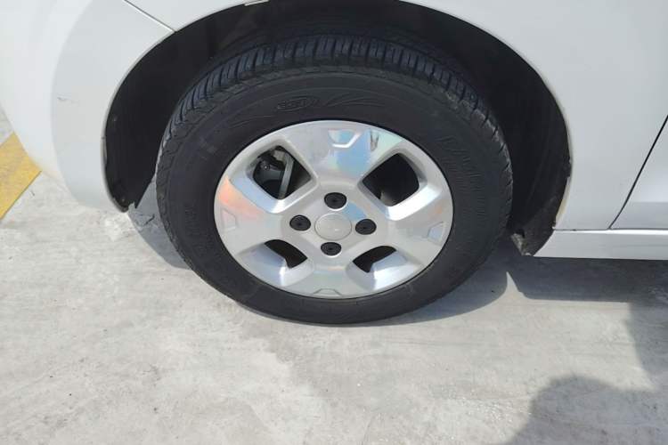 Used Roewe Clever 2021 302km All-Round Version Left Front Wheel Hub