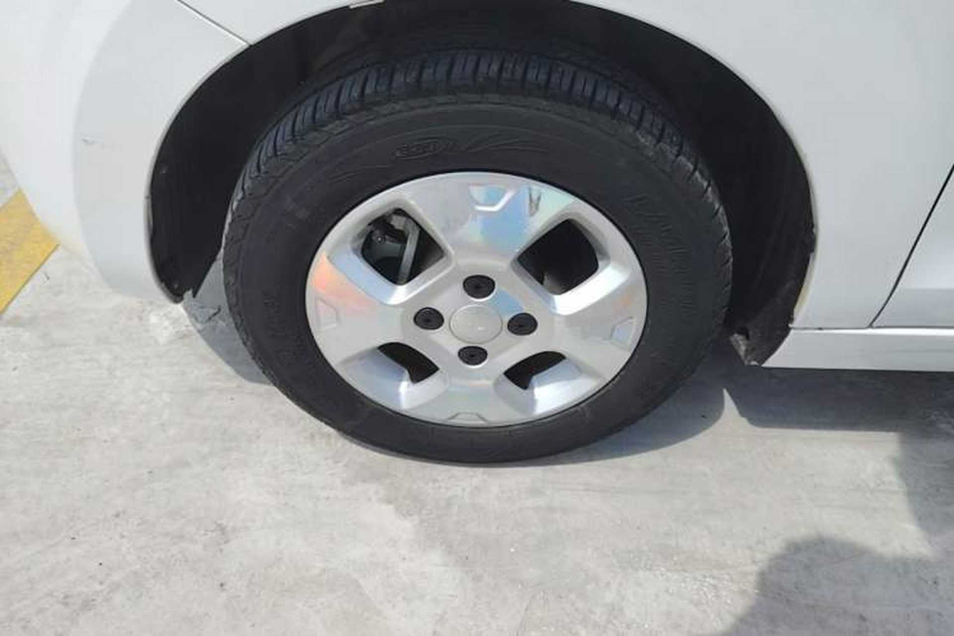 Used Roewe Clever 2021 302km All-Round Version Left Front Wheel Hub