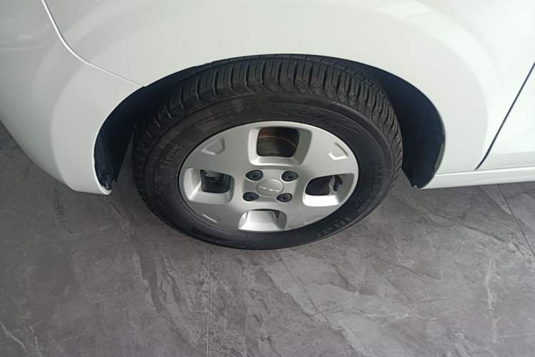 Used Roewe Clever 2021 302km Excellence Edition Left Front Wheel Hub