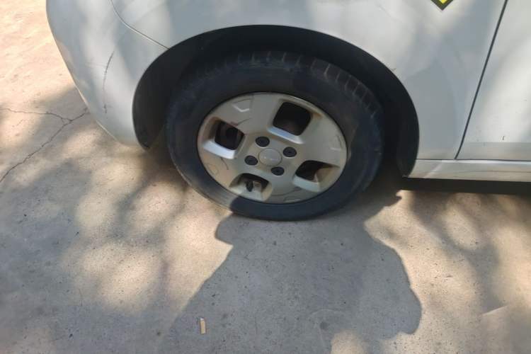 Used Roewe Clever 2021 302km All-Round Version Left Front Wheel Hub