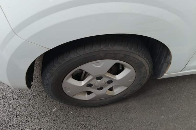 Used Roewe Clever 2021 302km Excellence Edition Left Front Wheel Hub