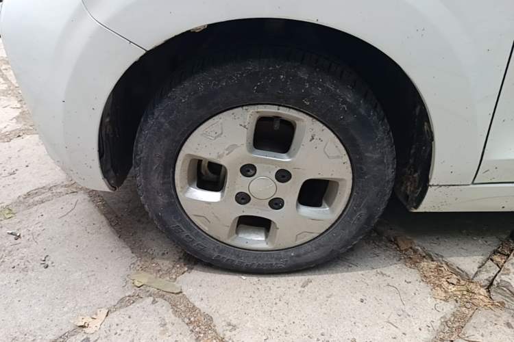 Used Roewe Clever 2021 302km All-Round Version Left Front Wheel Hub