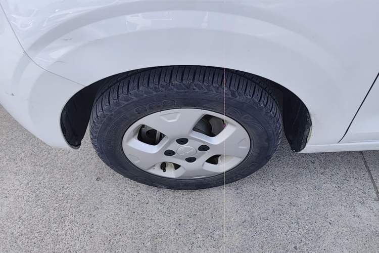 Used Roewe Clever 2021 302km Excellence Edition Left Front Wheel Hub