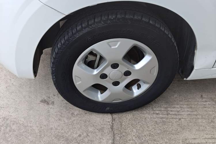 Used Roewe Clever 2021 302km Excellence Edition Left Front Wheel Hub